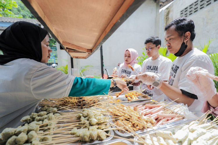 Srikandi Ganjar Ajak Perempuan Milenial Pekanbaru Berbisnis Kuliner lewat Pelatihan Membuat Usaha Angkringan