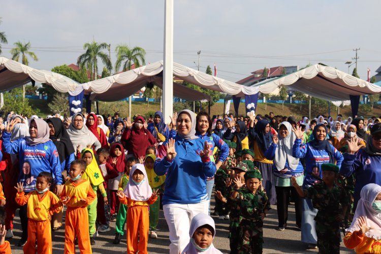 Bupati Inhu Rezita Rayakan Hari Anak Nasional, Bergembira dengan Ratusan Anak