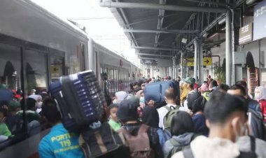 Kemenhub Prediksi Puncak Arus Mudik dan Balik Libur Nataru 2024