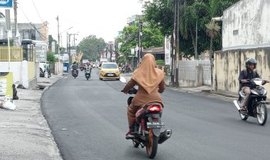 Perbaikan Sedang Berlangsung, overlay Badan Jalan Dahlia di Kecamatan Sukajadi Ditargetkan Rampung pada Desember 2023 