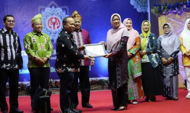 Festival Batik dan Tenun Siak Pacu Kreativitas Generasi Muda