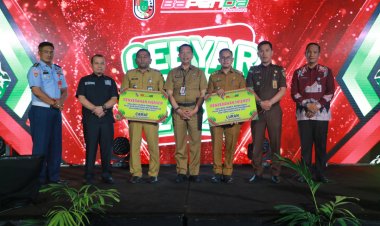 Gebyar PBB-P2, Warga Pekanbaru Taat Pajak Berangkat Umrah