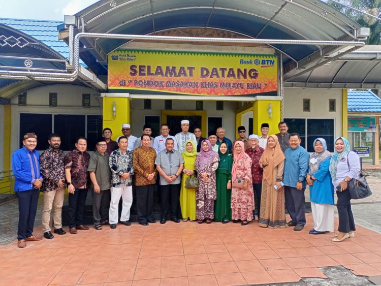Hari Pertama Tugas, Plt Gubri Edy Natar Langsung Silaturahmi dengan LAMR