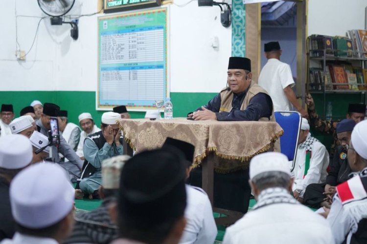 Plt Gubernur Riau Edy Natar Nasution GSSB di Masjid Nurul Anwar Lenggopan Rokan Hulu