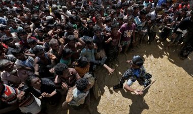 Apakah Indonesia Wajib Menerima Rohingya?