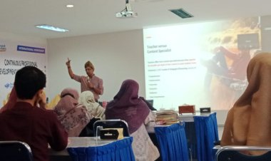 Tingkatkan Kompetensi Guru Bahasa Inggris, Teflin Riau-Kepri Datangkan Narsum dari Australia