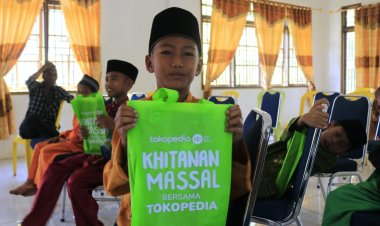 Manfaatkan Liburan Sekolah, Tokopedia bersama IZI Riau Gelar Khitan Massal di Pedalaman Kepulaun Meranti