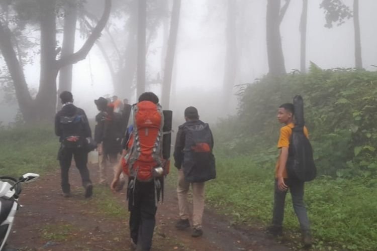 Erupsi Gunung Marapi, 6 Orang Pendaki Asal Riau Belum Ditemukan, BPBD Riau Sudah Koordinasi dengan BPBD Sumbar