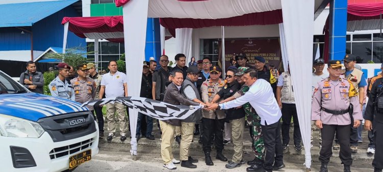 KPU Riau Serahkan Surat Suara Pemilu 2024 kepada KPU Kabupaten/kota