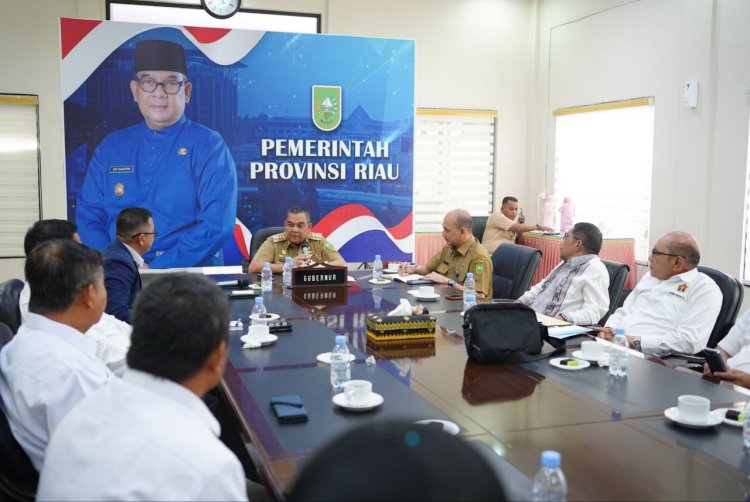 Berharap Wartawan Sampaikan Kebenaran ke Masyarakat tentang Pembangunan, Gubri Terima Kunjungan PWI Riau