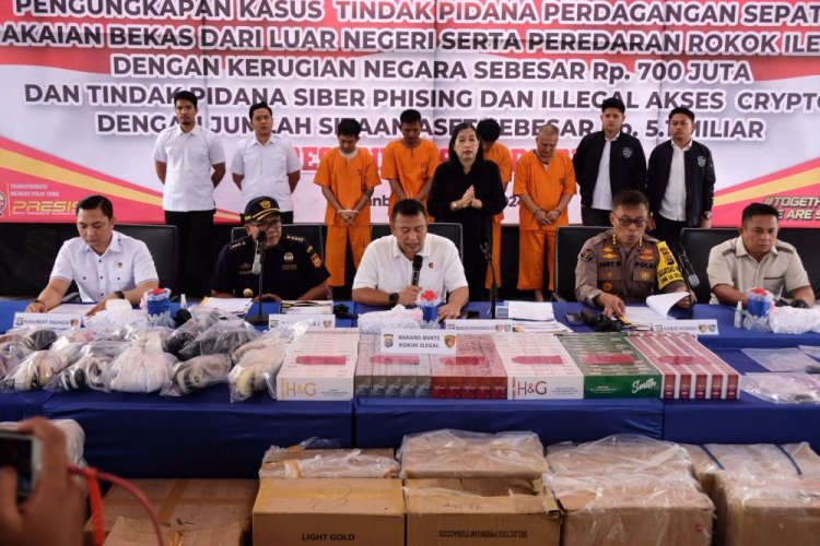 Buat Link Palsu Akun Metamask dan Curi Saldo Korban hingga Kantongi Aset Rp5,1 Miliar, Tim Subdit V Reskrimsus Polda Riau Ringkus DA