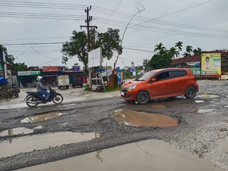 Dua Titik Jalan Kubang Raya Rusak Berat, PJN Riau Beri Penjelasan