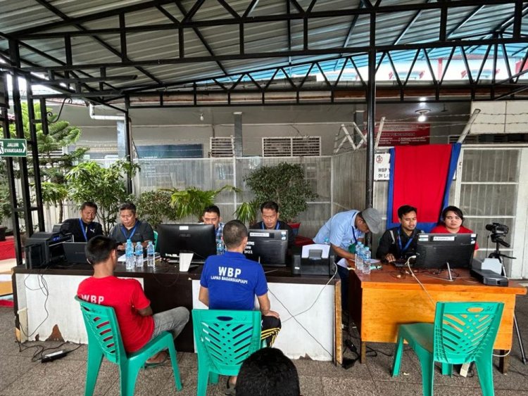Warga Binaan Lapas Kelas IIA Bagan Siapiapi Jalani Perekaman e-KTP Agar Bisa Mencoblos pada Pemilu 2024