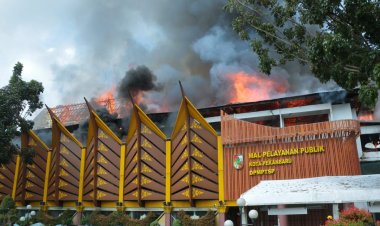Gedung Utama MPP Pekanbaru yang Terbakar Akan Dijadikan Lapangan Terbuka