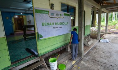 IZI Riau Benah Mushollah di Wilayah 3T Jelang Ramadhan