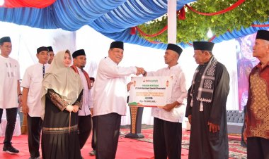 Pj Gubri dan Bupati Kasmarni Safari Ramadhan di Kecamatan Pinggir