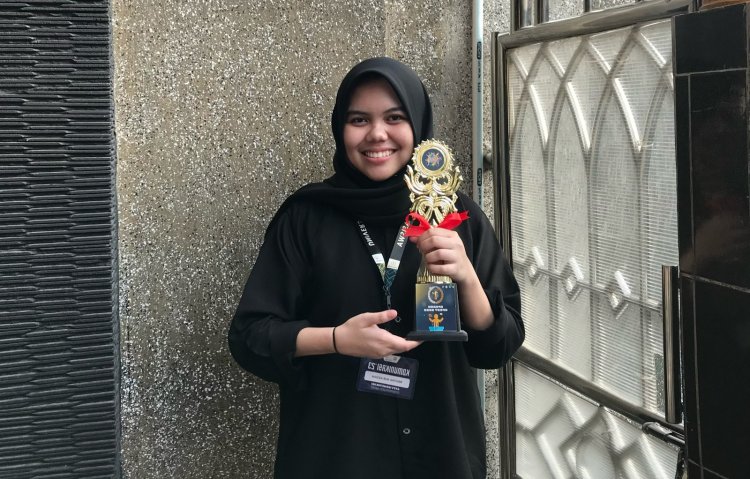 Peraih Beasiswa PHR Regitha Nur Azizah Sabet Juara Nasional Pidato Bahasa Inggris