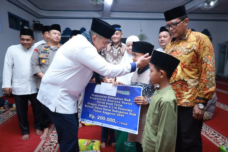 Safari Ramadan di Masjid Baiturrahman Lubuk Dalam, Bupati Siak Dorong Masyarakat Gemar Berzakat