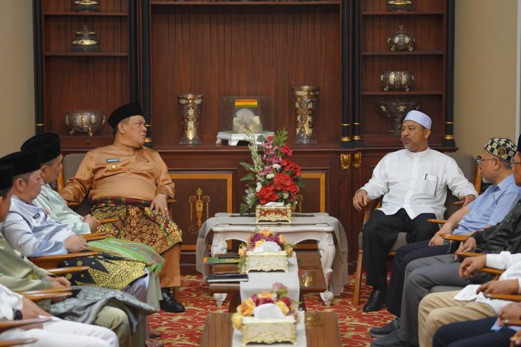 Bahas Ekonomi Syariah, Pj Gubernur Riau SF Hariyanto Terima Kunjungan Menteri Besar Kelantan Malaysia