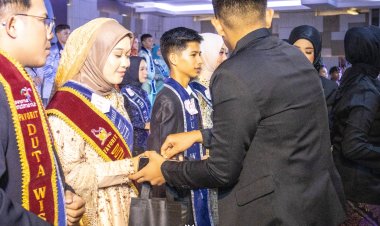 Mahasiswa Hukum UIR Raih Best Speaker pada Kontes Duta Wisata Riau 2024