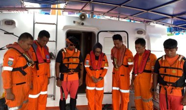 Juli Afriko Penumpang Kapal MV CAS Dari Muar Malaysia Tujuan Bengkalis Terjatuh di Perairan Selat Baru