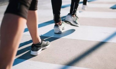 Benarkah Rutin Jalan Kaki Bikin Perut Ramping?