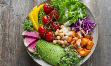Clean Eating Efektif untuk Turunkan Berat Badan, Ini Deretan Manfaatnya bagi Kesehatan