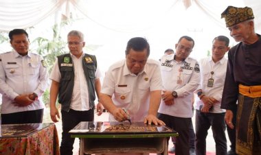 Pj Gubri SF Hariyanto Resmikan Dua Jembatan di Rohul