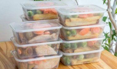 Banyak Makanan Mengandung Mikroplastik, Bagaimana Hindarinya?