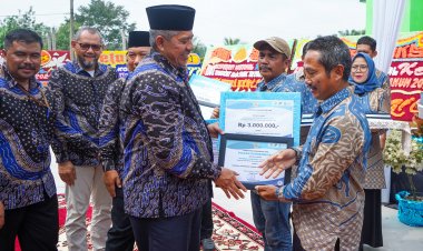 Peringatan Hari Koperasi ke-77, Bupati Alfedri Apresiasi Enam Koperasi di Siak Berprestasi