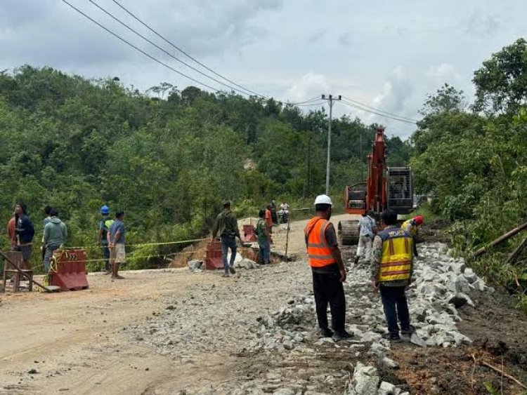 Perbaikan Longsor Jalan Lintas Riau-Sumbar Terus Dikebut