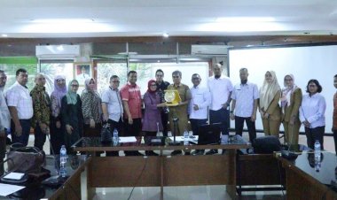 Pansus Ranperda Pengelolaan Sampah Kunker ke DLH DKI Jakarta