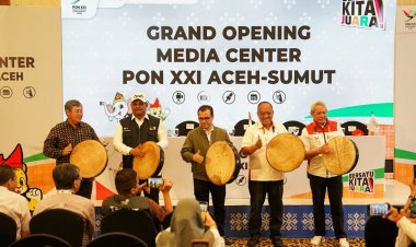 Wamenkominfo Nezar Patria Resmikan Media Center PON XXI Aceh-Sumut 2024