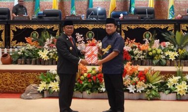 Ketua DPRD Riau Pimpin Paripurna Penyampaian Ranperda APBDP 2024