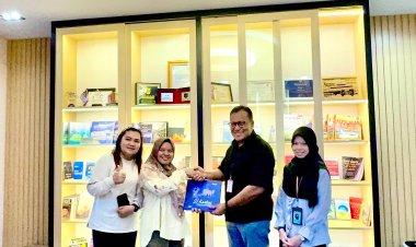 PHR Rayakan Hari Kunjung Perpustakaan, Sumbangkan Buku Kartini Hulu Migas ke Perpustakaan SKK Migas