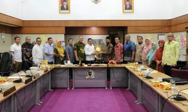 Pansus Ranperda RPJPD 2025-2045 DPRD Riau Raker Bersama ISEI
