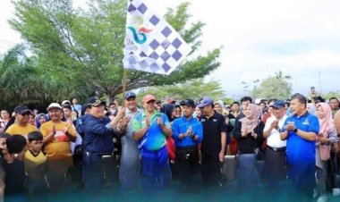 Hari Jadi Rohul ke-25, Bupati Rohul H Sukiman Lepas Peserta Jalan Santai dan Buka Rohul EXPO 2024