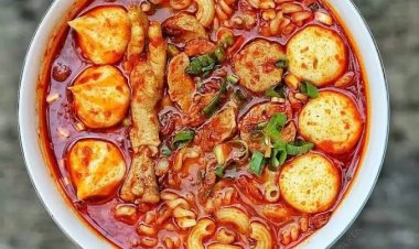 Benarkah Keseringan Makan Seblak Picu Tumor Payudara? Dokter Bilang Gini