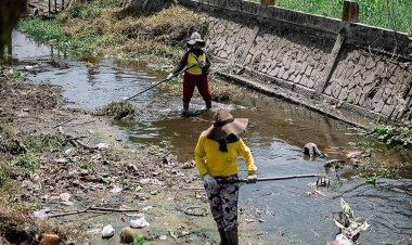Banjir Landa Sejumlah Ruas Jalan di Pekanbaru, Dinas PUPR Pastikan Normalisasi Sungai  Terus Berjalan
