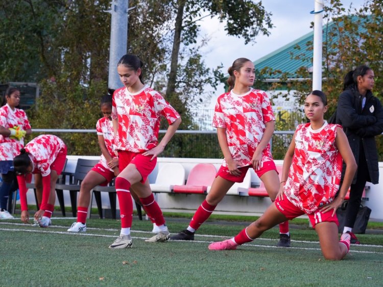 Kevin Diks, Noa Johanna Christina Cornelia Leatomu dan Estella Raquel Loupattij Resmi Jadi Pemain Timnas Indonesia