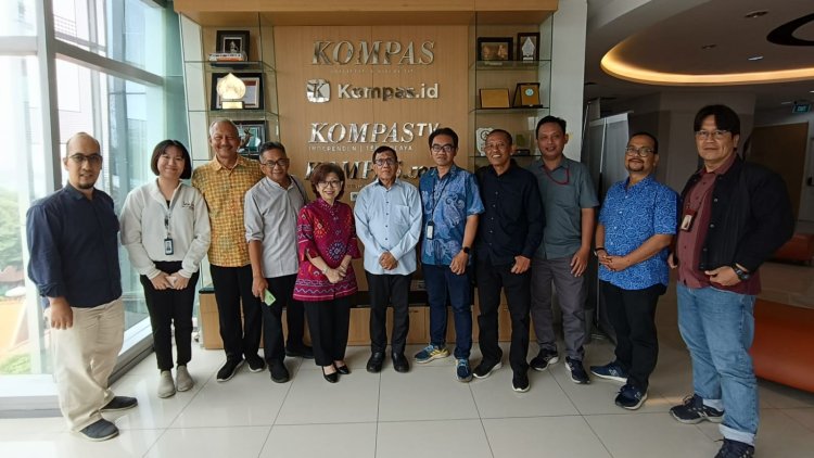 Ketua Umum PWI Hendry Ch Bangun Ajak Kelompok Kompas Gramedia Ikuti Lomba Anugerah Jurnalistik Adinegoro 2024