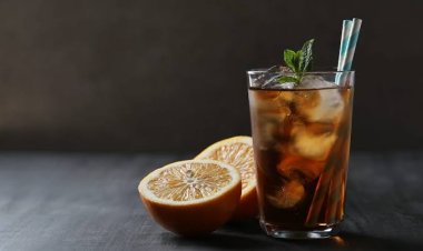 4 Minuman Ini Sebaiknya Dibatasi Konsumsinya, Bisa Bikin Usus Rusak