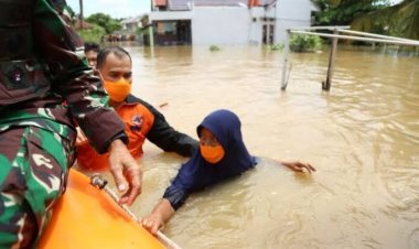 Tiga Daerah di Riau Tetapkan Siaga Darurat Banjir dan Tanah Longsor