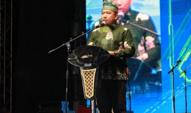 Tour de Siak 2024 Ditutup, Melly Lee Goyang Negeri Istana