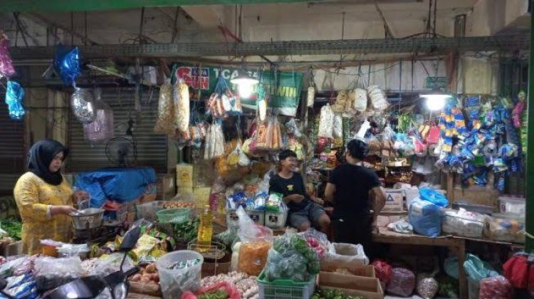 Kenaikan PPN 12 Persen, Pemerintah Bakal Rugi jika Warga Pilih Belanja di Warung Kecil