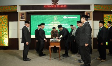 Rektor UIR Lantik 12 Pimpinan Struktural, Dorong Lakukan Terobosan