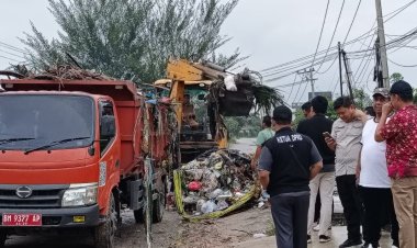Pemko Pekanbaru Buka Opsi Angkutan Sampah Dikelola Camat hingga RT dan RW