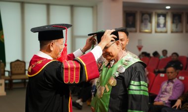 UIR Kukuhkan Dua Guru Besar, Rektor: Tingkatkan Mutu Pendidikan