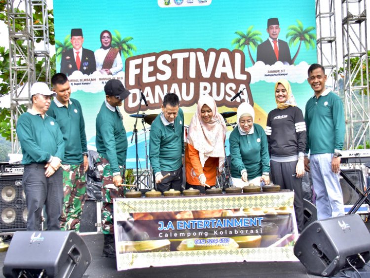 Pj Bupati Kampar Buka Festival Danau Rusa di XIII Koto Kampar