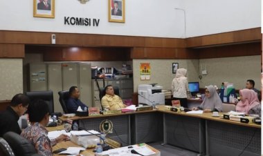 Komisi IV DPRD Riau RDP dengan Biro Administrasi Pembangunan
